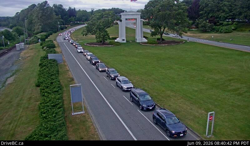 BorderqAI's tweet photo. 🚨 BC → WA Border Update

⛔ Peace Arch / Douglas — 34 min
✅ Pacific Hwy / Surrey — 2 min
✅ Lynden / Aldergrove — 0 min ← fastest

📍 8:44 PM PT | Live cams → https://t.co/3cpersNRxC
#BorderWait #USCanadaBorder #Cascadia https://t.co/VMUkFE3Yww