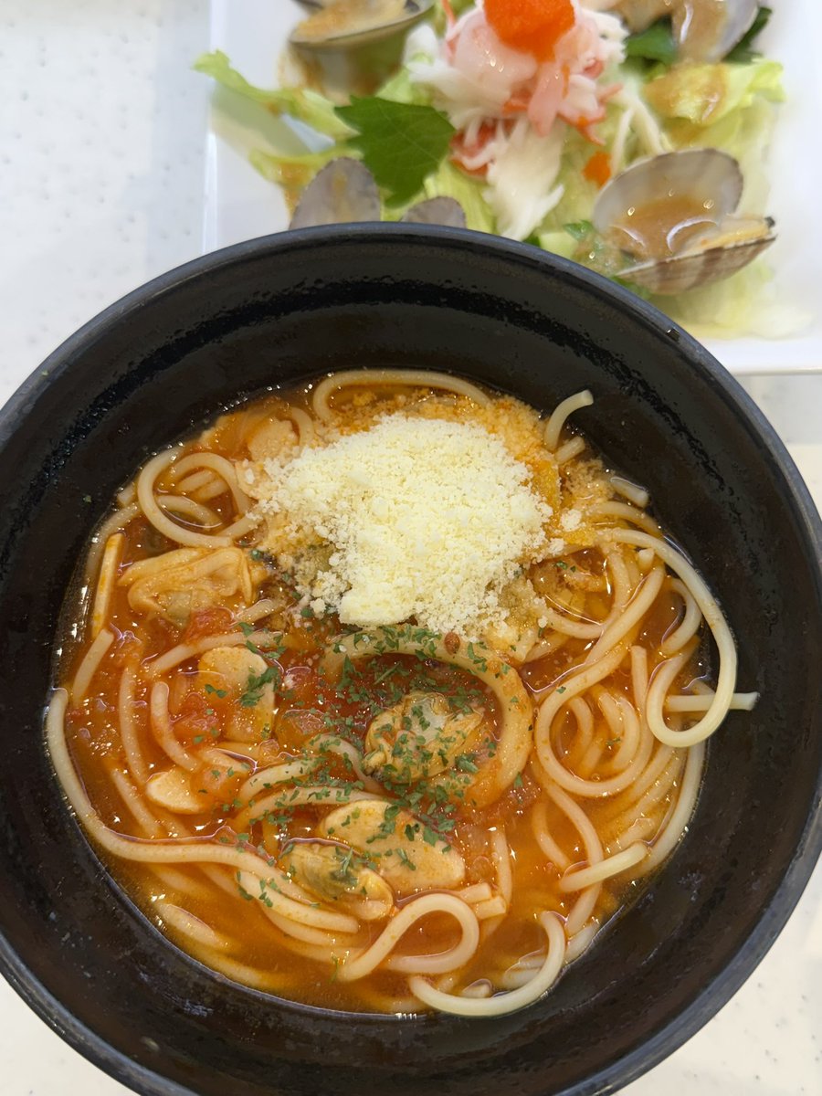 shun092133's tweet photo. かっぱ寿司で期間限定でスープパスタが食べられる🍝
イタリアン気分w
ピクルスの変わりにガリ食べてましたw
7/15まで

#かっぱ寿司
#期間限定
#スープパスタ
#パスタ https://t.co/dQrZxjt8tx