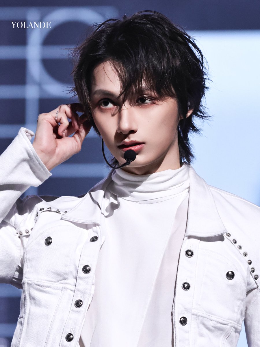 Svt_yolande's tweet photo. Happy JUN’s Day 
#준 #JUN #문준휘 #ジュン #文俊辉 #세븐틴 #SEVENTEEN https://t.co/iwoUTcqaMY