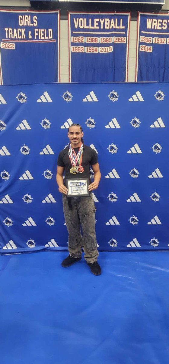 AvyelMartinezV's tweet photo. First season of high school track in the books.

• 11.14 FAT (100m PR)
• 10.9 HT (100m PR)
• 22.7 FAT (200m PR)
• 44.04 FAT (4x100m PR)
• State Meet competitor (4x100m) (200m)
• Rookie of the Year
• 5  varsity medals
• #2 All-Time at Southeastern Regional (100m, 200m, 4x100m)

Not a bad start. Looking forward to next season!
#Classof2027