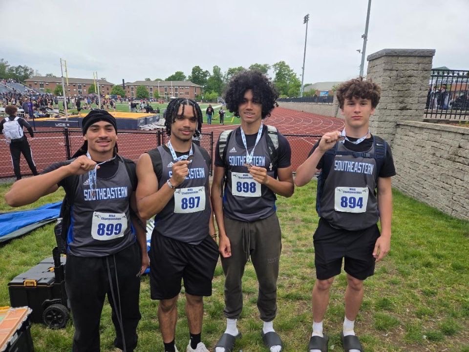 AvyelMartinezV's tweet photo. First season of high school track in the books.

• 11.14 FAT (100m PR)
• 10.9 HT (100m PR)
• 22.7 FAT (200m PR)
• 44.04 FAT (4x100m PR)
• State Meet competitor (4x100m) (200m)
• Rookie of the Year
• 5  varsity medals
• #2 All-Time at Southeastern Regional (100m, 200m, 4x100m)

Not a bad start. Looking forward to next season!
#Classof2027