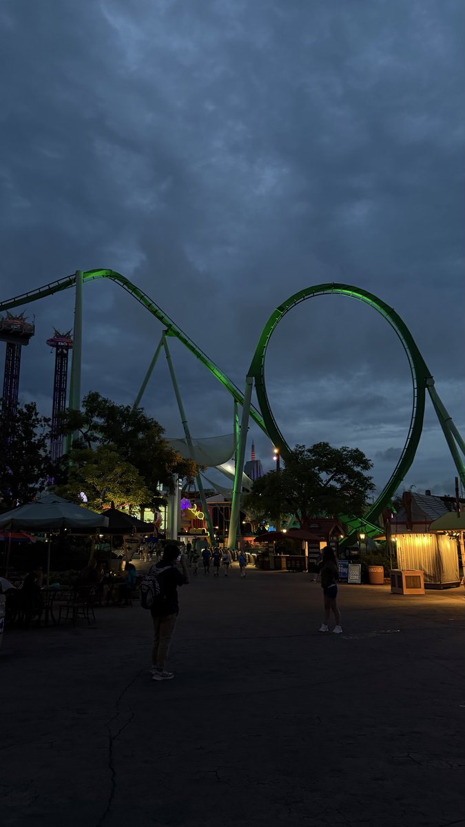 F68e10's tweet photo. Islands of Adventure 🎢 https://t.co/CxBF8TGbK9