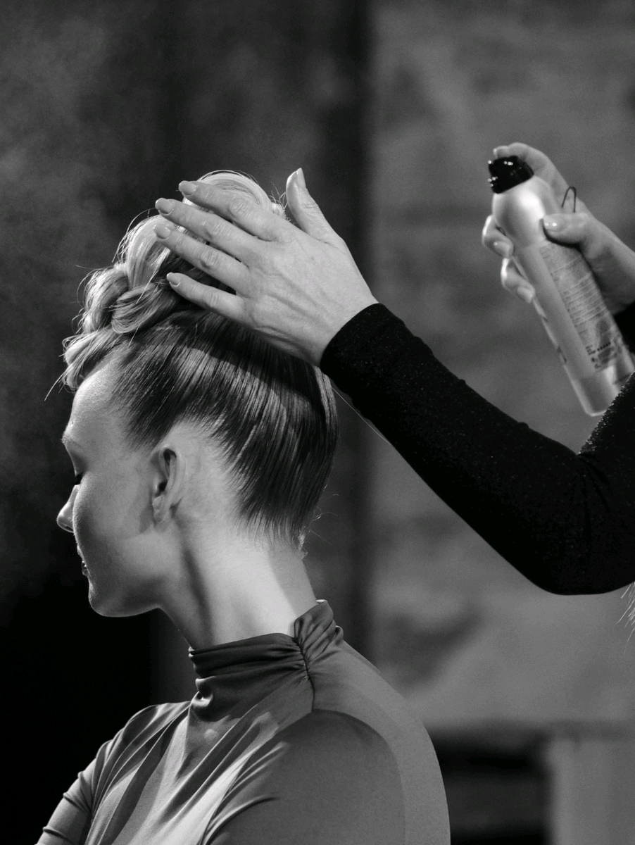 HelenJPN's tweet photo. ❤Special thanks to: @giuditta_arecco @animazionevision @fabriziomegale @villafenaroli @moodinessmilano @dia_hairstylist @fedele_parrucchieri @lella_d.benessere_manuelhair @l.e._parrucchieri @bernalpeluqueros https://t.co/W7YseGE4cB