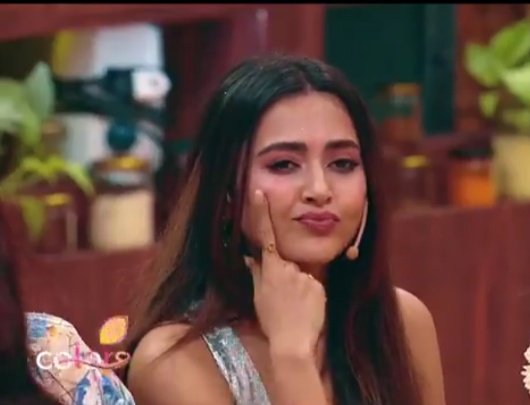 ahujap279's tweet photo. Happyyyy birthdayy !🎉✨️
@itsmetejasswi 
Can't bileve you turned 33 🎀
Still my cutie bossbaby 😎
Lotss of lovee tejuuu 💕 
#TejasswiPrakash
#tejatroops

HBD  QUEEN TEJASSWI https://t.co/Lfxebf6DRU