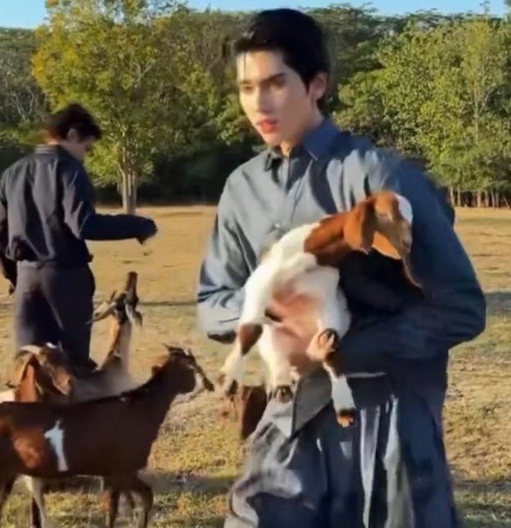 KARAKEDksr's tweet photo. ดังทำดีๆดิ๊5555 https://t.co/8vv16zOksr