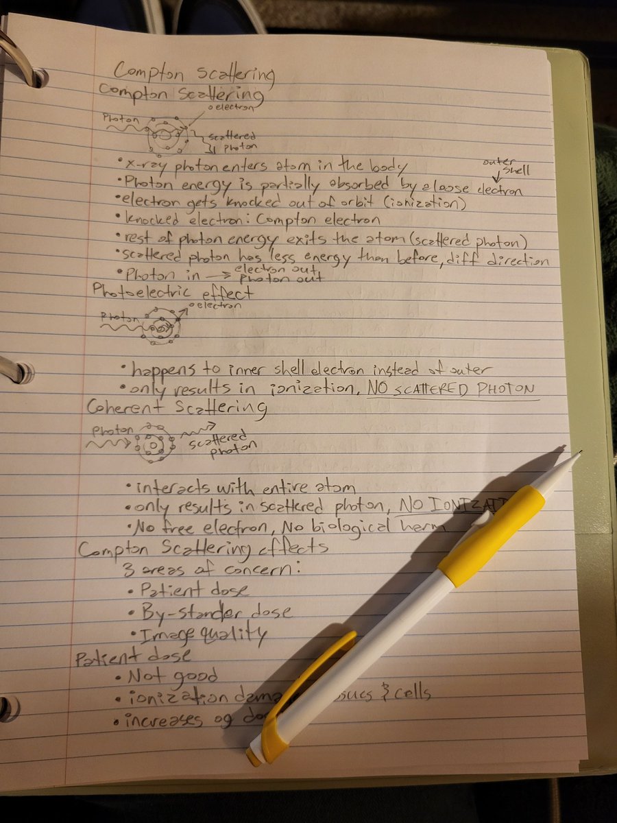 Buck_Headlights's tweet photo. aesthetic studying picture but i really hate studying fuck my stupid rad tech life 😞🙁 https://t.co/wLRaoU6z8Z