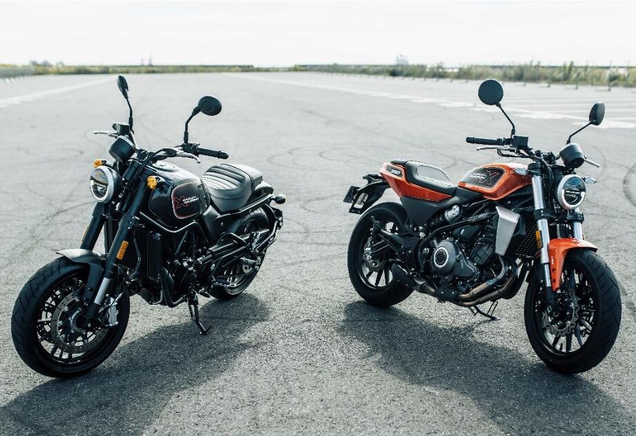 MotoMegane's tweet photo. ハーレーX350・X500が生産終了へ　正規ディーラーで最終在庫を限定販売 https://t.co/VytJua6xZj https://t.co/W0S8dPWhSD