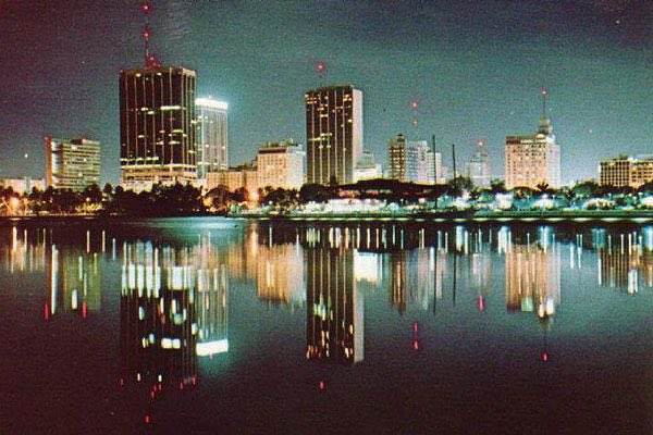 bandy1803's tweet photo. Miami, c.1980 https://t.co/9cBpstTf9l