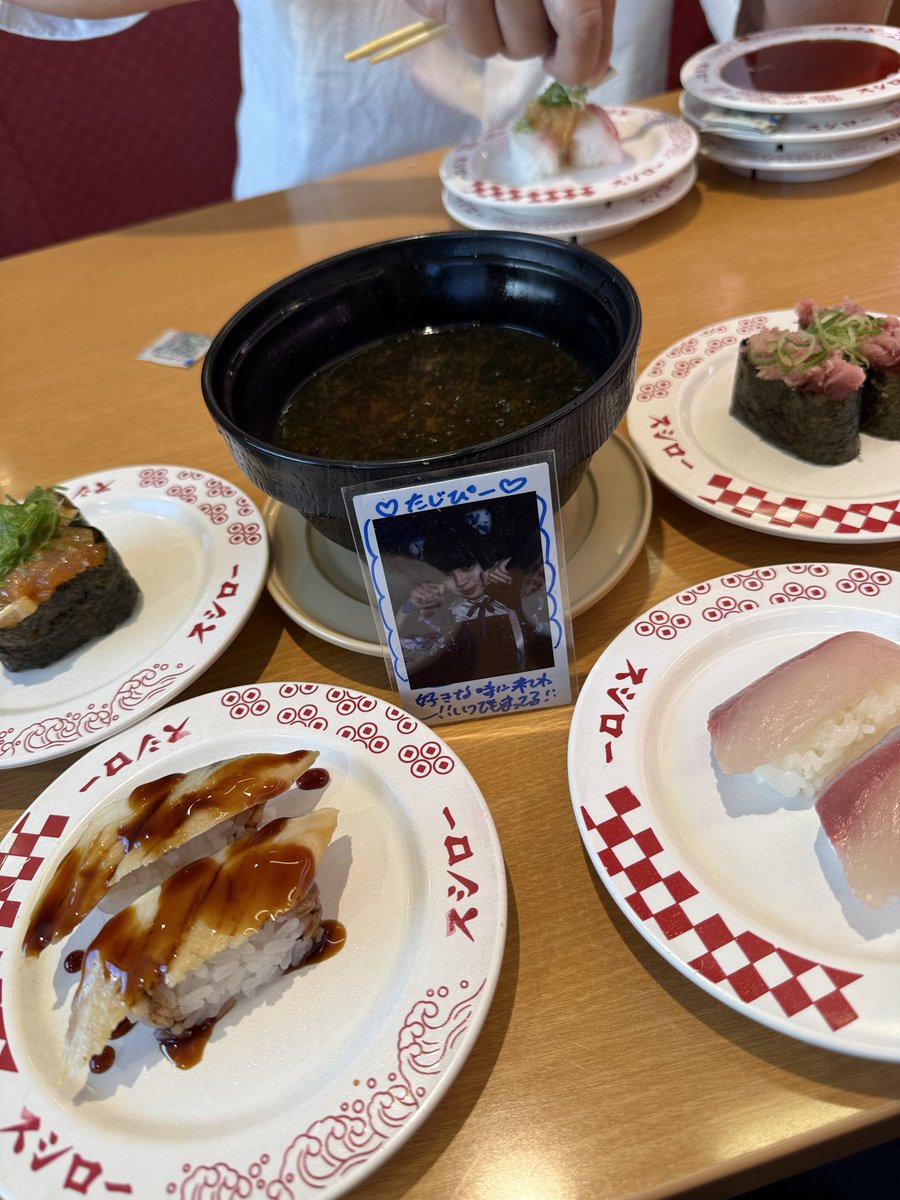 tajipppppp's tweet photo. 今日の奮発ランチ
めざせ１０皿 https://t.co/ZrRmeOP1XR