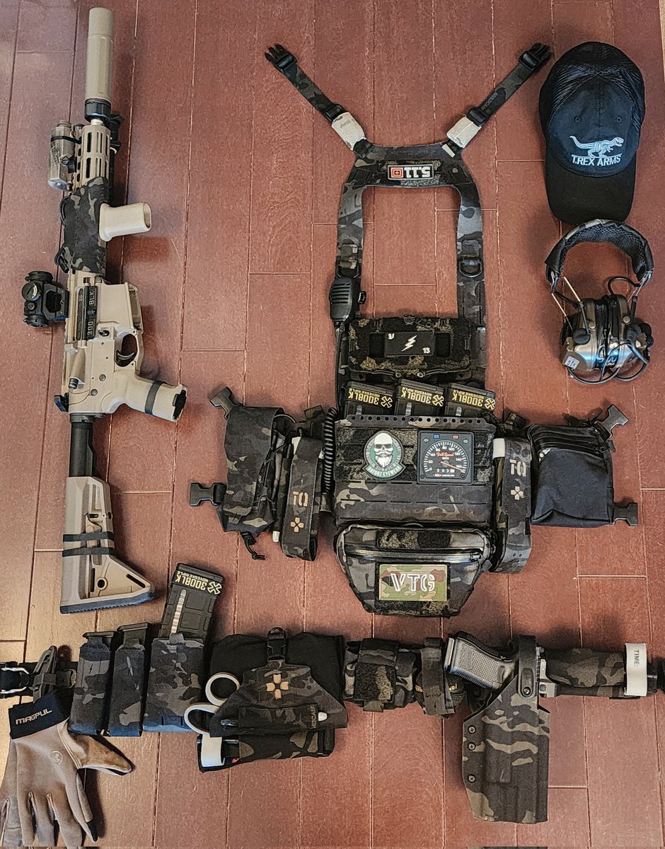 ooisidaichi's tweet photo. ・My current loadout

誰か俺の軍拡を止めてください。 https://t.co/mYpNvKGHKy
