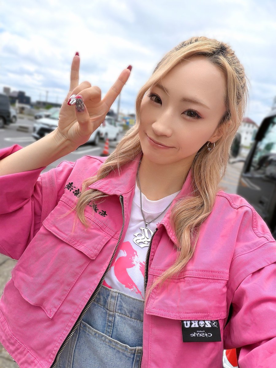 ARCHIVIO ピンク 長袖シャツ 36 今日も1人じゃない！ 水曜日、今日はピンクシャツデー👚💗⚡︎ いじめ