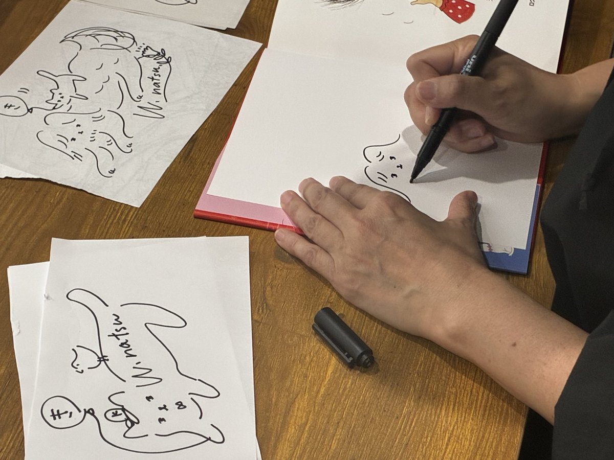 イラストレーターの若林夏はじめての絵本『きもちいい』のサイン本を