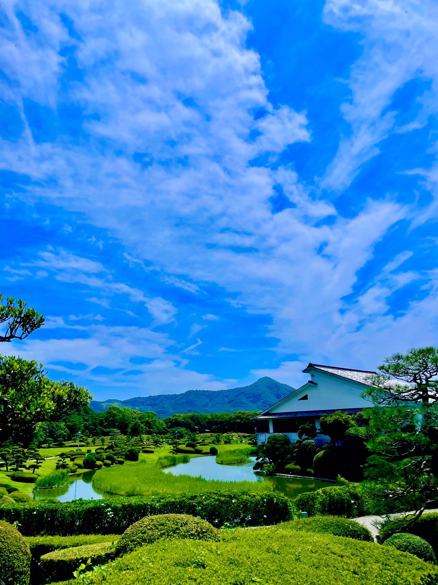 74205_defiant's tweet photo. おは〜♪

水曜、晴れ☀️

久々の庭園でござる。。
まだまだ菖蒲がばんがってる。

梅雨入って
雨もふってんだけど、

湿気無し。。蒸し暑さ無し
夜は寒いしw

なんか違うwww

ま、、この方が過ごしやすいw
このままでw

であであ。。 https://t.co/YW52xad2Zo