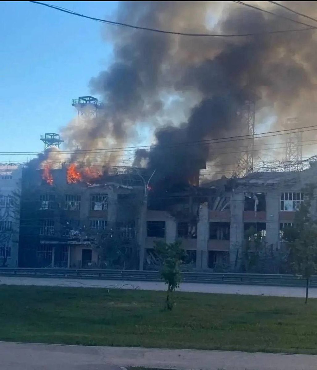 Gerashchenko_en's tweet photo. It looks like Fire Point's Flamingo missiles paid a visit to Russia's VNIIR Progress plant in Cheboksary.

The plant produces components for Russian missiles and drones. https://t.co/lfoDI2P1B9