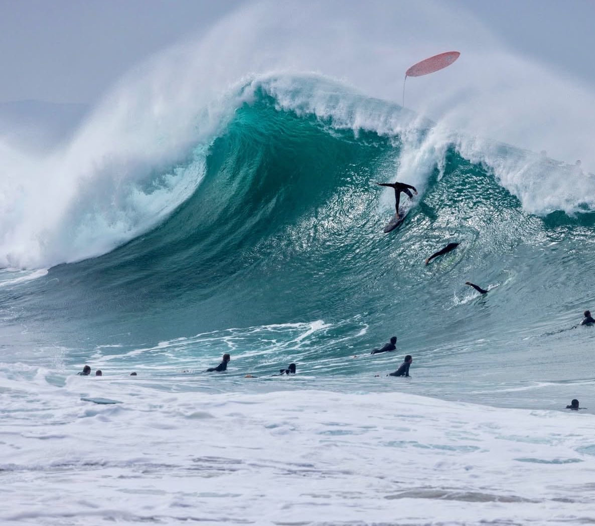 BrianNorgard's tweet photo. The Wedge got nutty today and might be even gnarlier tomorrow. Who says it never gets heavy in Southern California? 

Photos from Grant Ellis. https://t.co/4rdrweKDxF