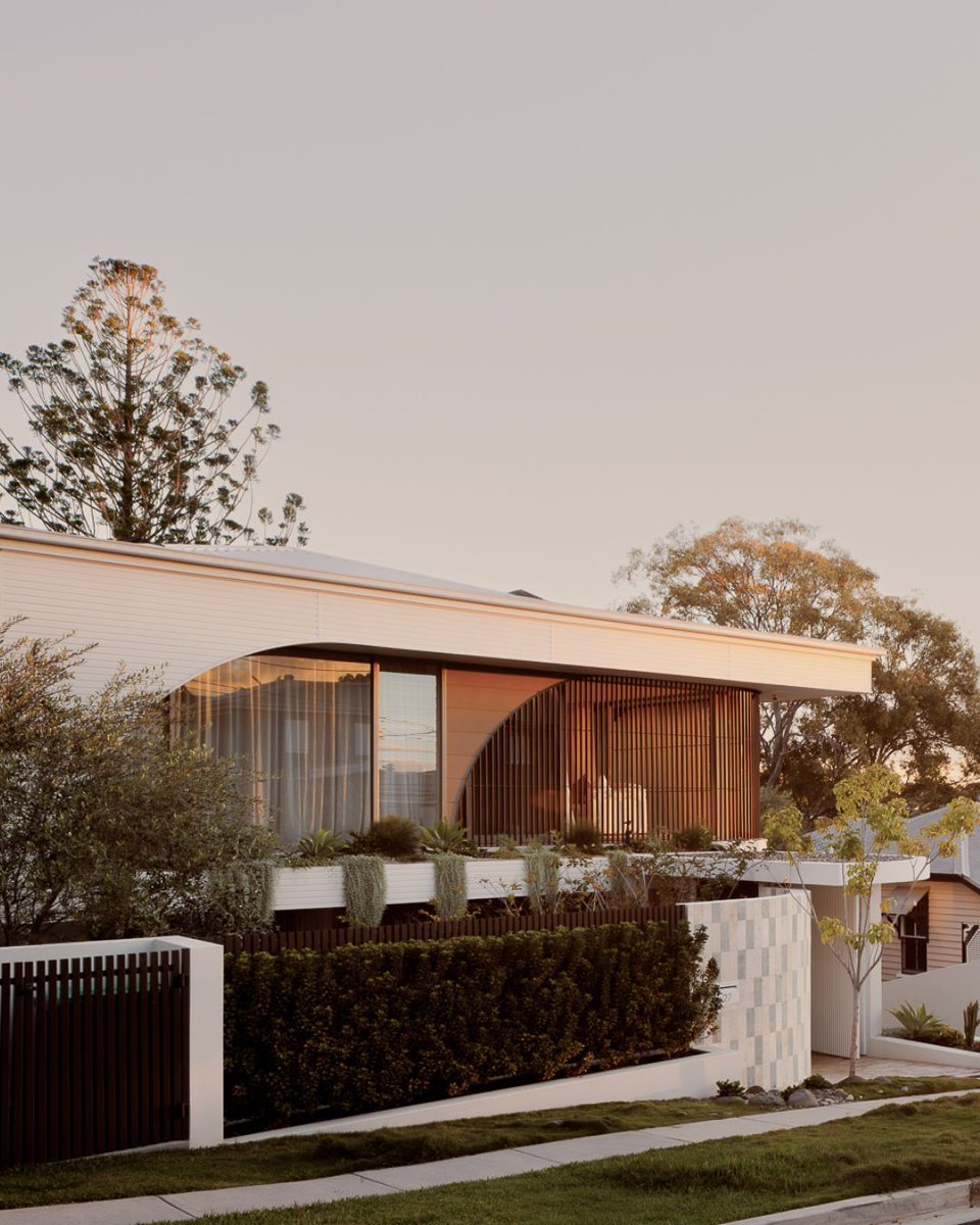 homelycomau's tweet photo. A remarkable Camp Hill residence where architectural scale meets everyday comfort.

See more: https://t.co/6dcwhfWZuD

Listed by: Place New Farm

#camphill #queensland #resortstyle #architecture #realestate #forsale #wowhomes #homely https://t.co/q7Rr7pJxUI