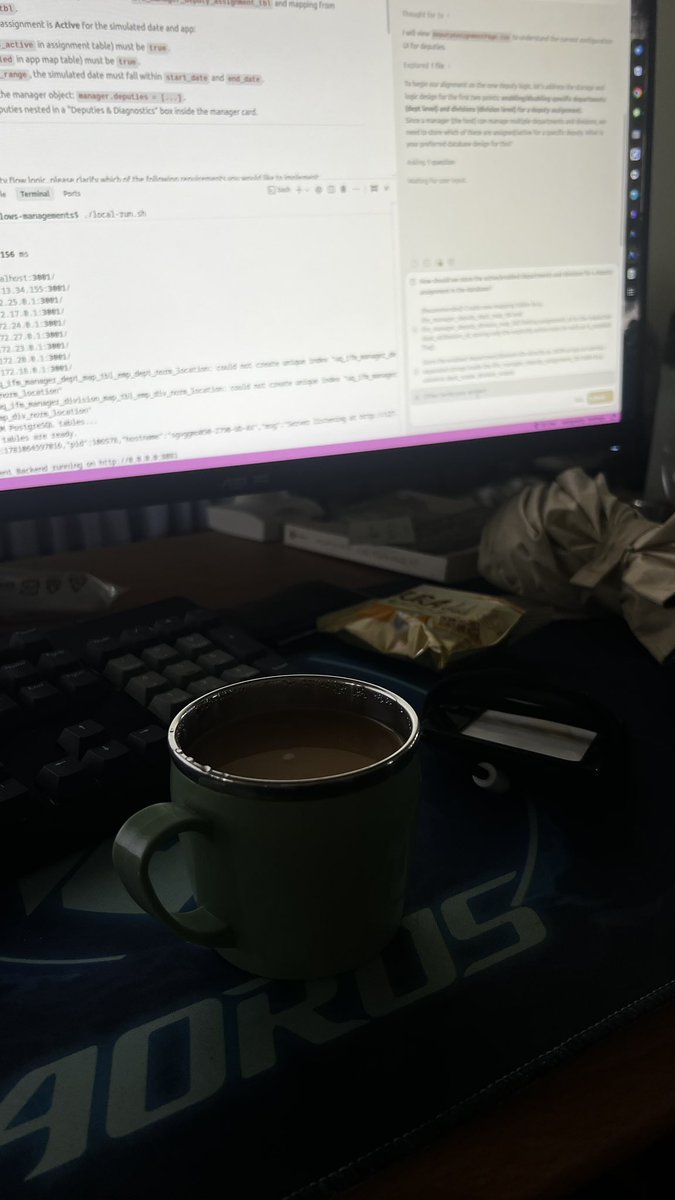 bmtriet's tweet photo. Coffee time, vừa vibecode vừa chill chill. 
Mình đang build luồng chạy ký duyệt đơn cho hơn 40+ ứng dụng nội bộ. 
Trước ngồi gõ tay, giờ quá khỏe luôn, nhưng cái khó vẫn là flow chưa ngon. Chẳng phải là code nữa, mà là nghiệp vụ, dev friendly, legacy code adapt https://t.co/T8MZghodTP