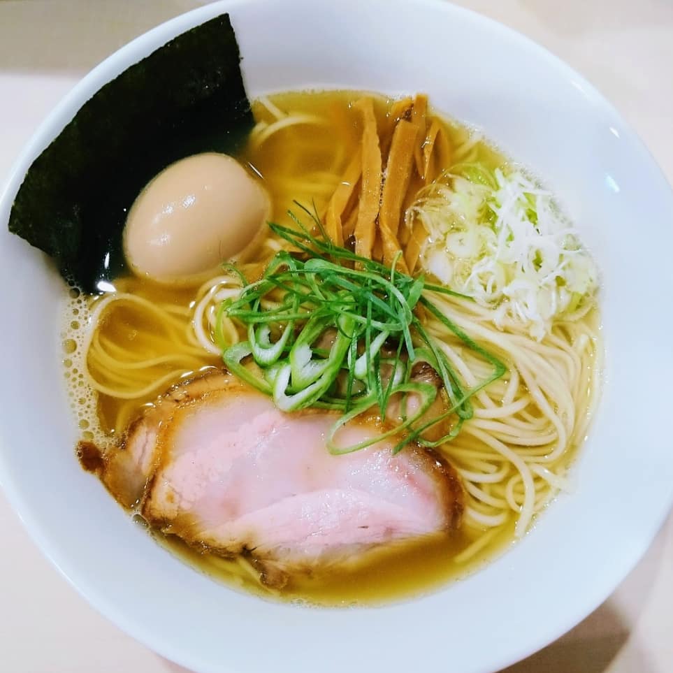 menyaeguchi's tweet photo. 麺屋えぐちです
14時5分
落ち着きました只今すぐご案内出来ます！
＃麺屋えぐち #中華そば #和風ラーメン #つけ麺 ＃百名店 #奈良ラーメン #奈良公園ランチ #奈良市ラーメン #駐車場  #京終 #自家製麺 #テイクアウト #お持ち帰り #究極のラーメン #限定ラーメン ＃ラーメンWalker関西2026金賞 ＃紀寺 https://t.co/HmFupUCyj1