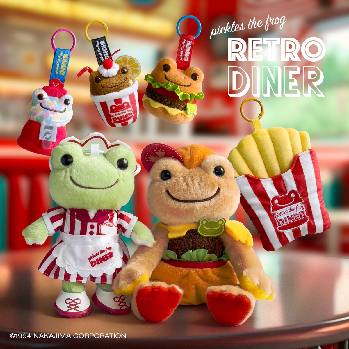nakajimacp1919's tweet photo. ゴキゲンでレトロポップ⭐️
ピクルスのレトロダイナーシリーズが新登場🍔🍟
アメリカンなごはんの日のぬい撮りにもピッタリ👀

お買い求めはお近くの店舗、ナカジママーケットへ

https://t.co/GSW0Vh2hLX

#かえるのピクルス #picklesthefrog #ナカジママーケット https://t.co/rpDRULztZg