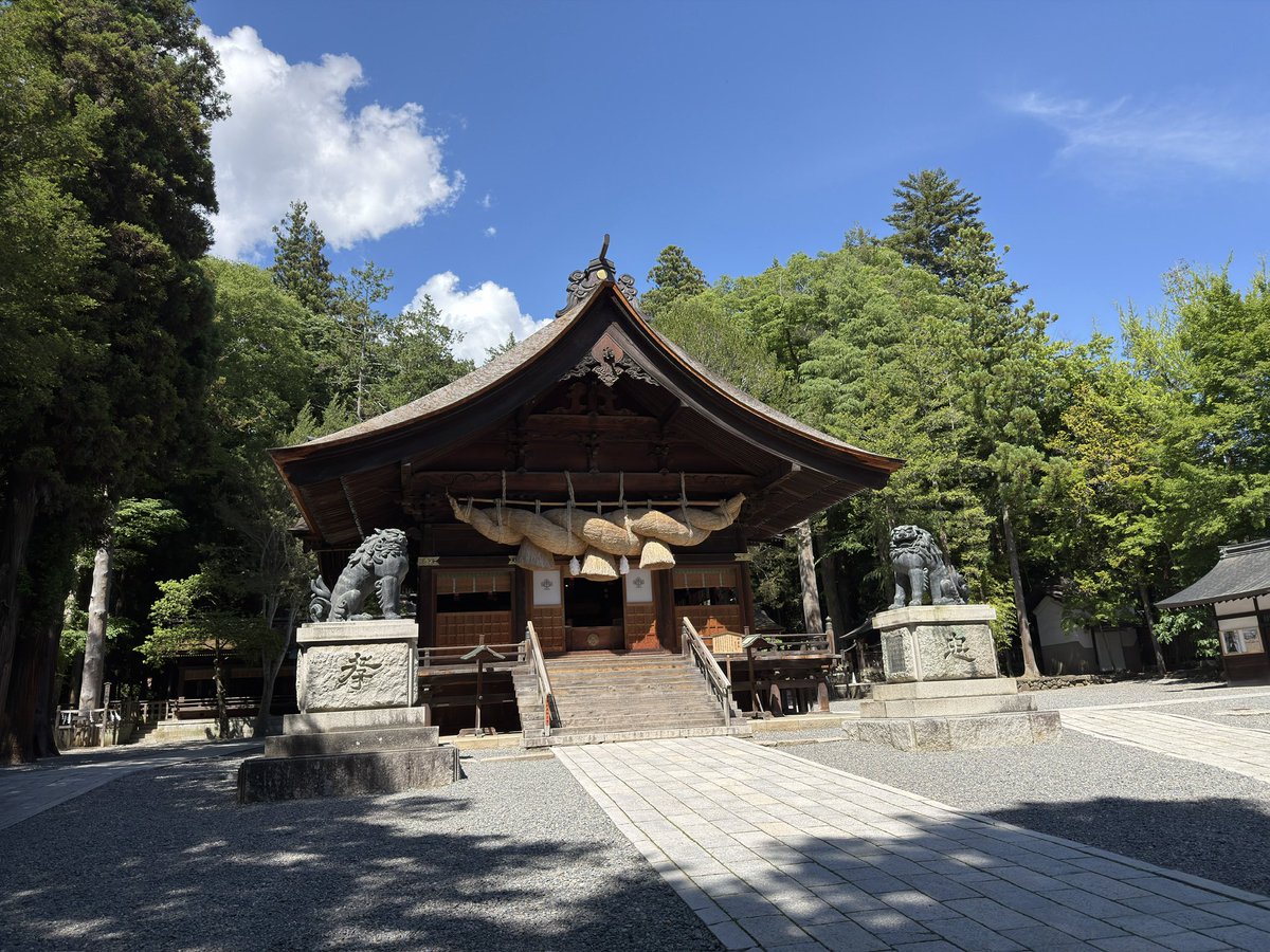 eharadaisuke's tweet photo. 長野県まで来ています。途中で諏訪大社があったので初めて訪れてみました。素晴らしいところですね！ https://t.co/WAUXDVUOzX