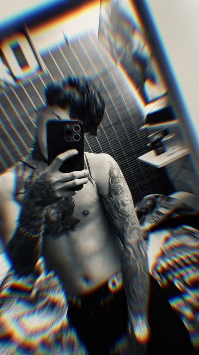 ozkvrkbron's tweet photo. 🧟‍♂️#fyp #chile https://t.co/TR0GnHcFjR