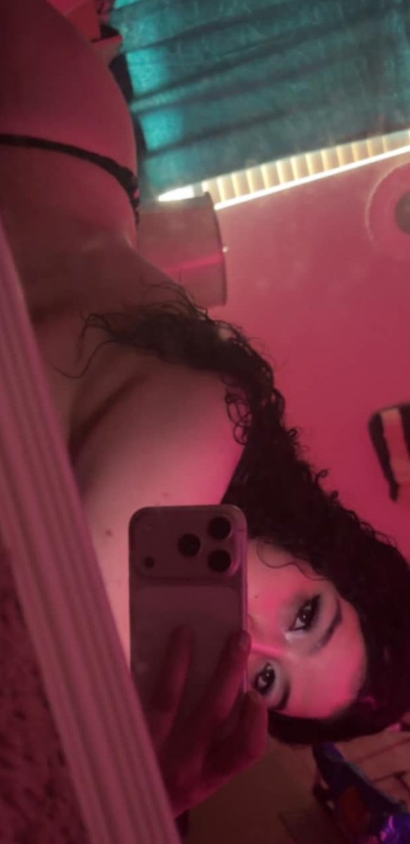 those_angels's tweet photo. 400 followers for me 💖 such cuties following me and you can't resist worshipping me!! good owners kiss n lick n sniff me all over 

#petplay #bodyworship #nsfwtwt #bbw #humiliation #praiseme #chubbyworship https://t.co/i1zMnMgiqE