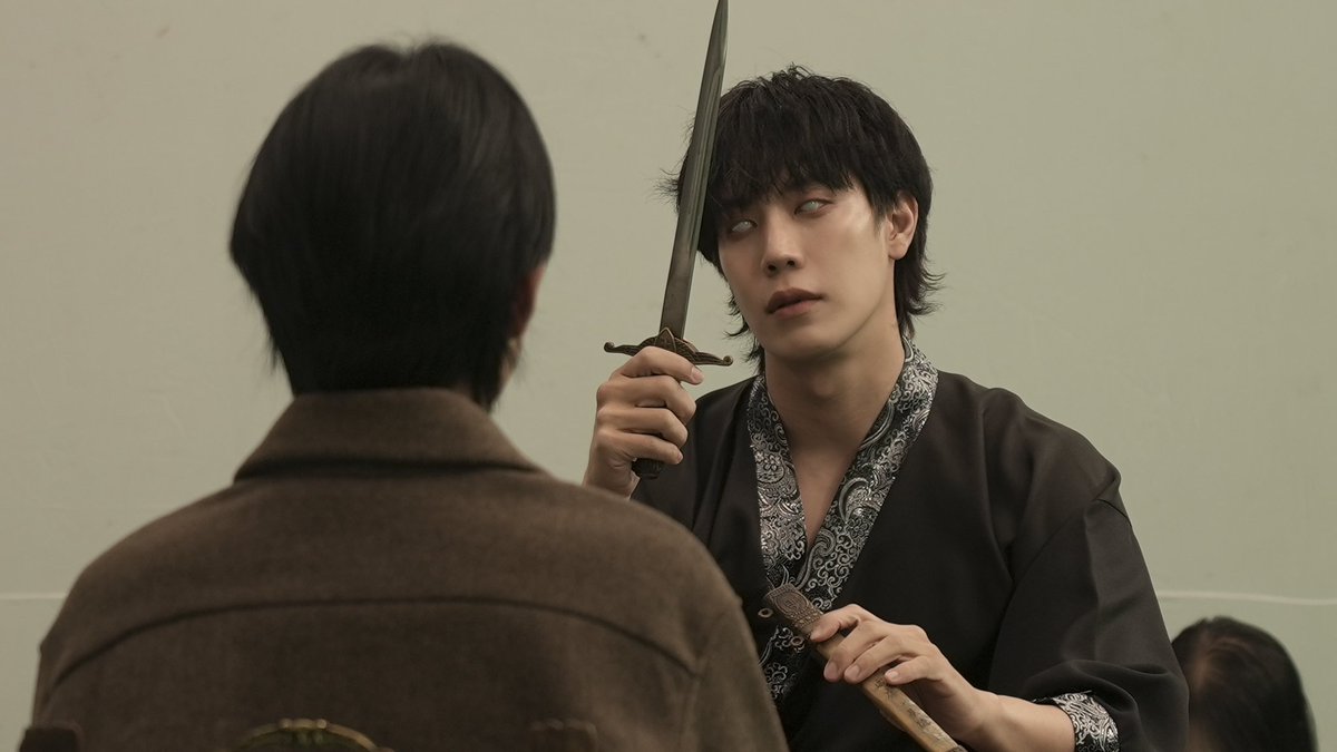 WUseriesGMMTV's tweet photo. ผมให้เลยศัตรูอันดับ 1 ที่น่ากลัวที่สุด พี่โคตรจะแบดเลยครับ!! ((หล่อมากด้วยครับพี่🫠))

#WUTheSeriesEP6
@MisterGrtsp https://t.co/NBygrOLEme