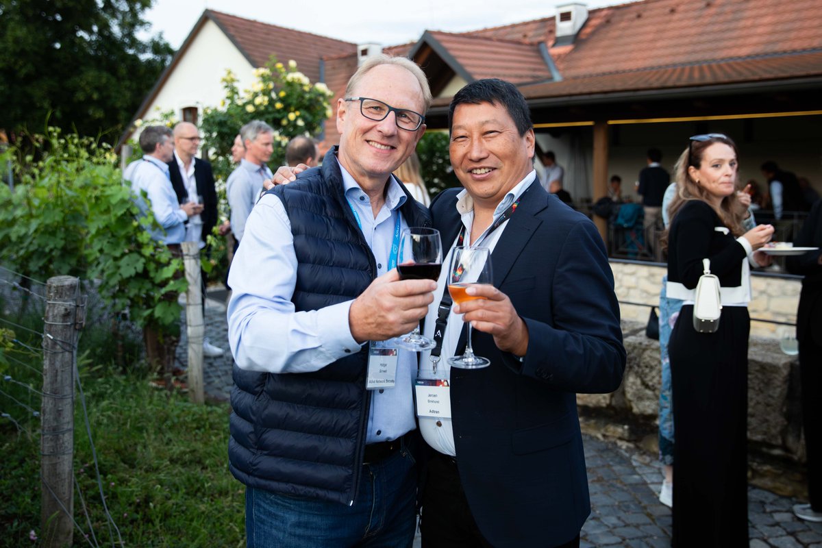 Adtran's tweet photo. ✨ We had a lot of fun last night. Thanks to everyone who came out and raised a glass. 

Day two of our Symphony of Innovation is about to begin. 🎼 https://t.co/hGnPDSZSDA