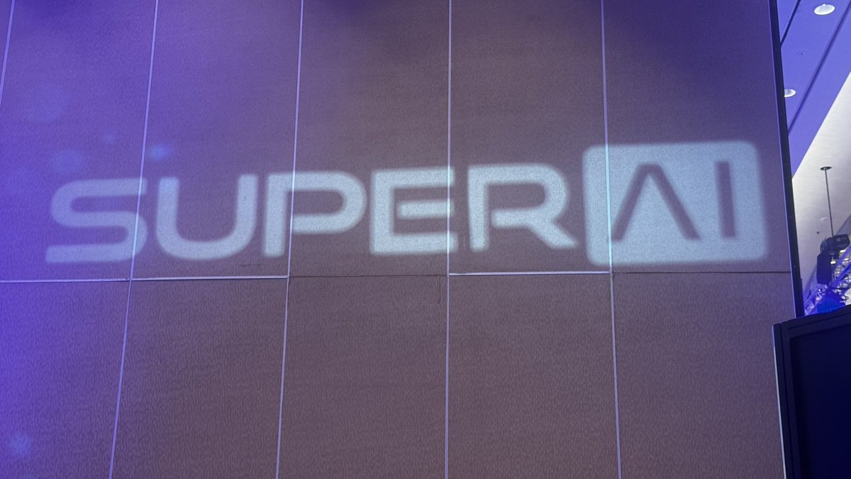 atbigthumb's tweet photo. Will be at superAI Singapore over the next 2 days… hit me up to say hi if you are around! #superai https://t.co/aZCJ5eiaG6