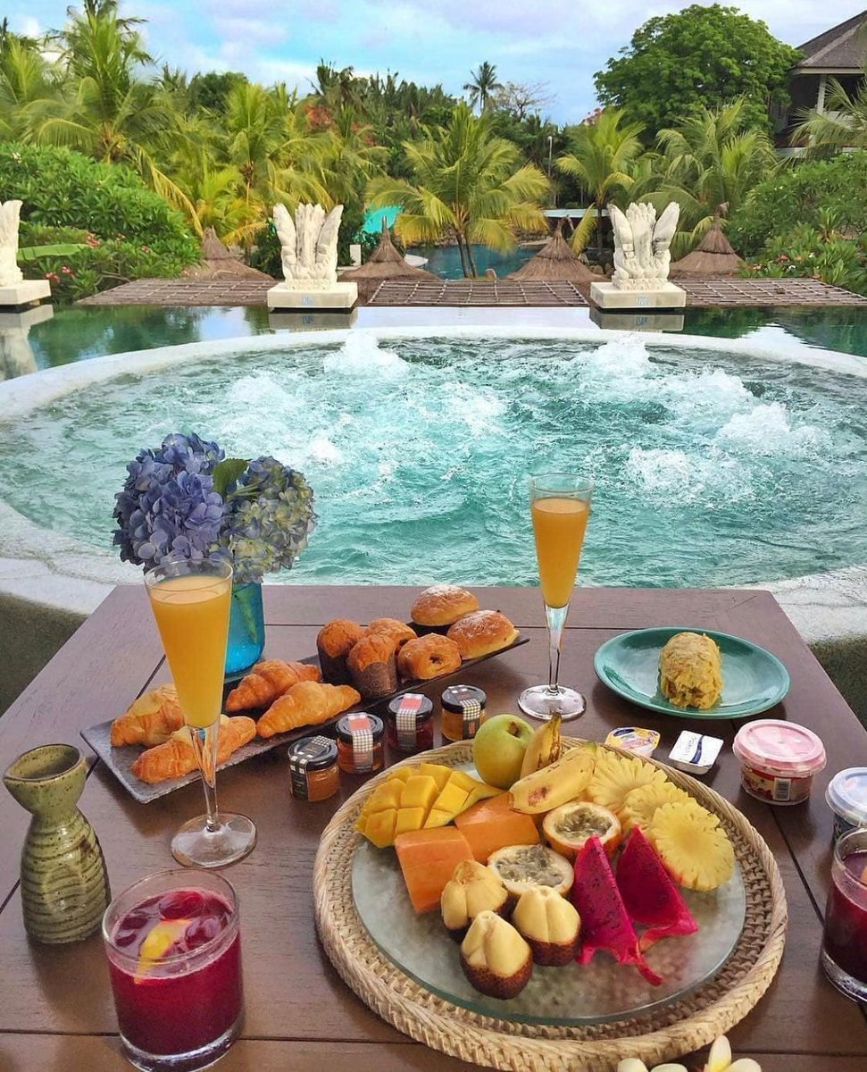 lilyavibe's tweet photo. Breakfast vibes in Bali https://t.co/ELFlActjl2