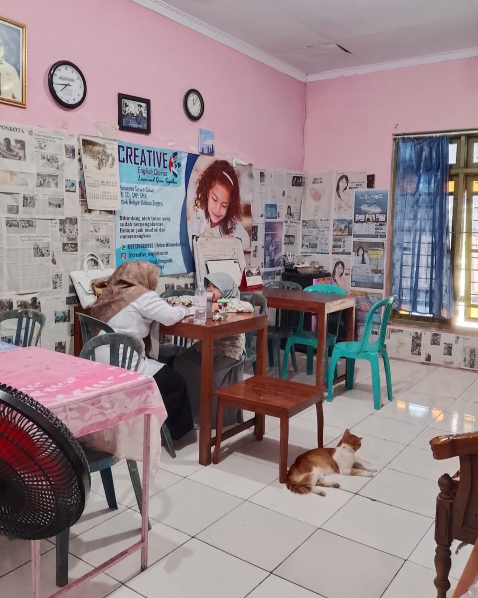 panoramaKP's tweet photo. Creative English Course membuka peluang bagi fresh graduate maupun berpengalaman untuk join di bimbel kami.

Kami bimbel yang sedang berkembang mengajak kalian yang punya skill bahasa Inggris baik speaking maupun grammar untuk berkembang bersama kami.

More info 087739680983 https://t.co/Mf2BahmbaG