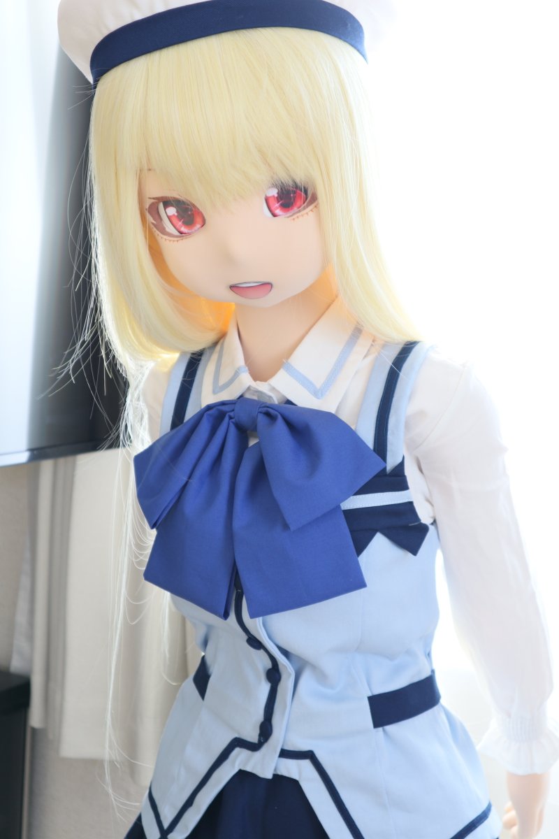 cakensanray's tweet photo. 今日は撮影機材を更新する予定でしたが、発送業者と配達業者の間でドラブルがあったようです。
荷物は近所の営業所まで来ているのですが、うちに届けるか返品するか調査中らしい。　＞なんじゃそりゃ？

添付画像はリリーちゃんの過去写真。
初めて作ったコスプレ服です。自作なのでサイズもぴったり。 https://t.co/g6PEAxtTSq