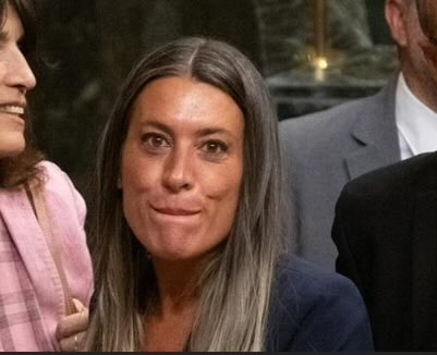 Napotuiter's tweet photo. Chocho, por si no lo sabes: El catalán sólo es un dialecto pobre el Occitano. ¡...losepas! https://t.co/8dtEj28n2J