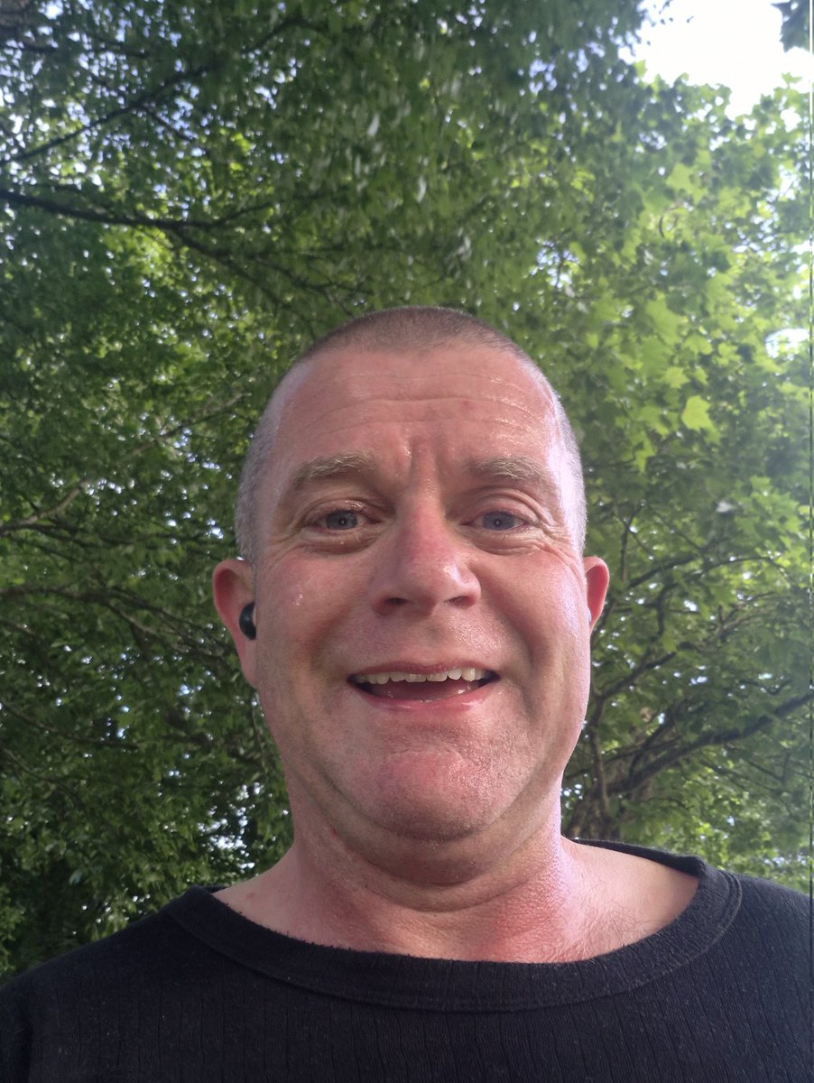 aldub1976's tweet photo. Good Morning Twitter friends from a dry but cool Dublin town 

Day 2037 and 5KMS done and we are halfway there #runwithal #runhappy #runstreak 

Have a great day and stay safe https://t.co/8HDLAmbMW5