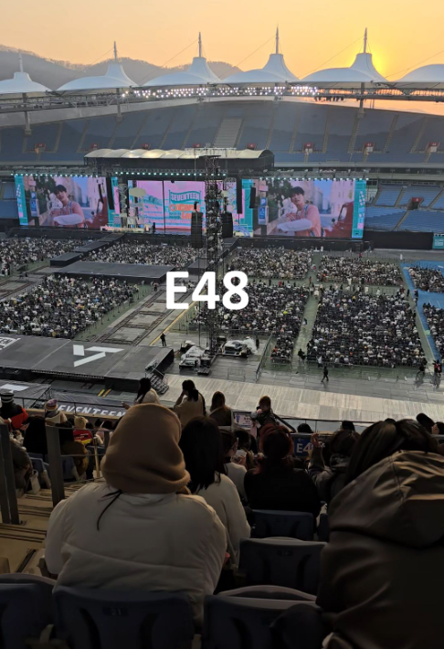 ONEderful0329_'s tweet photo. For anyone curious what the heaven seats look like in Incheon Muhak Stadium for PLAVE Keep it Manic Tour, here's my view from last year SVT Carat Land https://t.co/agDSrXmTVT