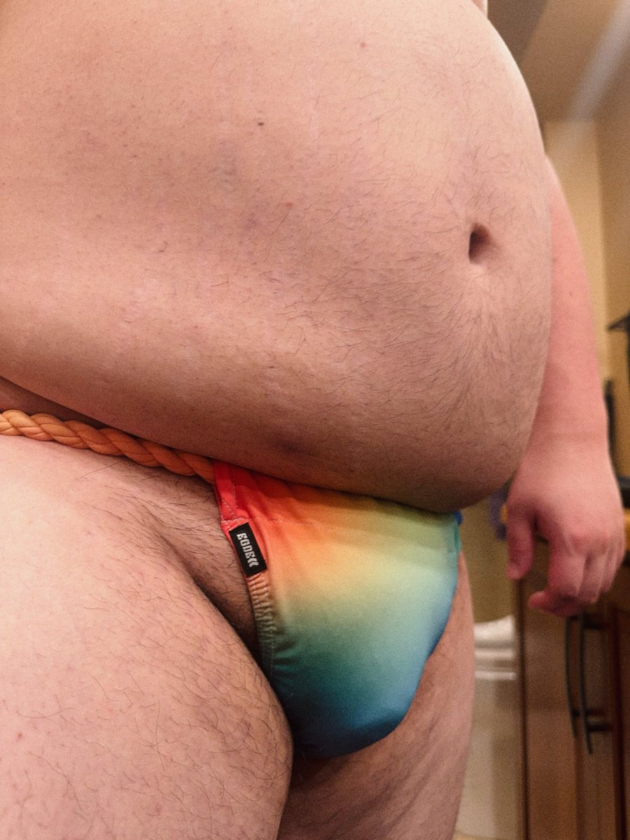 pipi_sauce's tweet photo. I got a beautiful new fundoshi from @EGDE_UNDERWEAR ~ 🏳️‍🌈

#pridemonth #pride #proudboy https://t.co/PjX9LODHtn