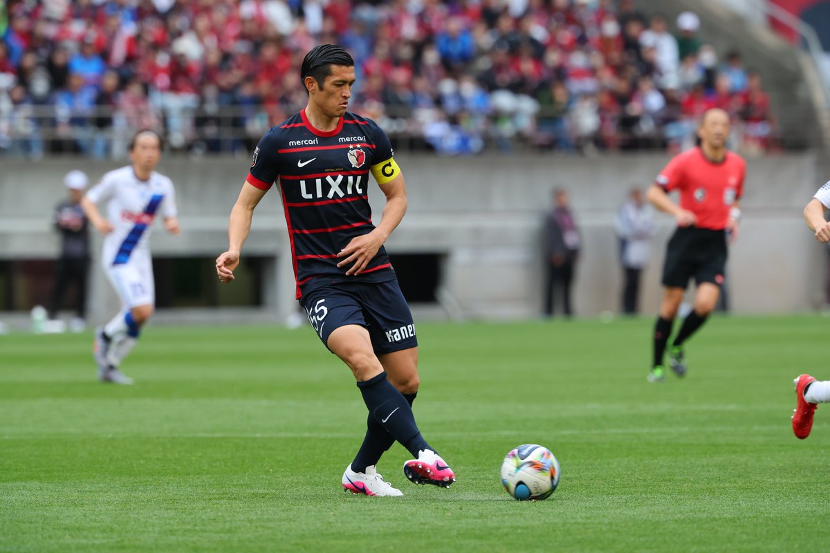 atlrs_official's tweet photo. 🎊明治安田Ｊリーグ百年構想リーグ各賞受賞のお知らせ🎊

Ｊ１ EASTにおいて、鹿島アントラーズからは早川 友基選手が最優秀セーブ賞、植田 直通選手がフェアプレー個人賞、鬼木 達監督が優秀監督賞を受賞しました🎖️

みんな、おめでとう 👏

🔻詳細・受賞コメントはこちらから🔻
🔗https://t.co/aQ1qXAnCX7

#鹿島アントラーズ #antlers