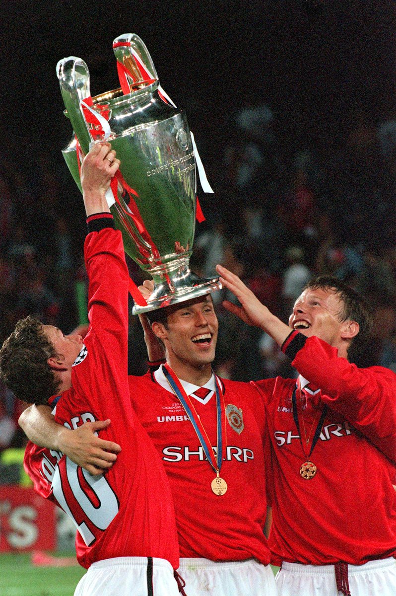 ManUtd_ID's tweet photo. Peraih treble Ronny Johnsen merayakan ulang tahunnya hari ini 🥳🎂 https://t.co/q0hs49qtct