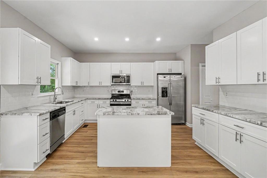 JHugginsRealtor's tweet photo. 🏡 ACTIVE | 📍 141 Hunting Creek Drive, Marietta, GA 30068
💲 590,000 |  🛏  5 bed  🛁  4 bath

https://t.co/40JL1ovNUI https://t.co/Yj7tbr0dZm