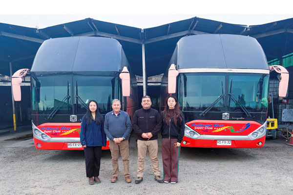chinabusescom's tweet photo. 2 million km. Zero major overhauls.
Zhongtong's LCK6129H buses have dominated Chile's toughest roads for over a decade
That's how you build trust. 🚍🇨🇱🤝🇨🇳
#ZhongtongBus #Chinabuses #Chile #Durability #BusExport https://t.co/wC2oSHcKiJ