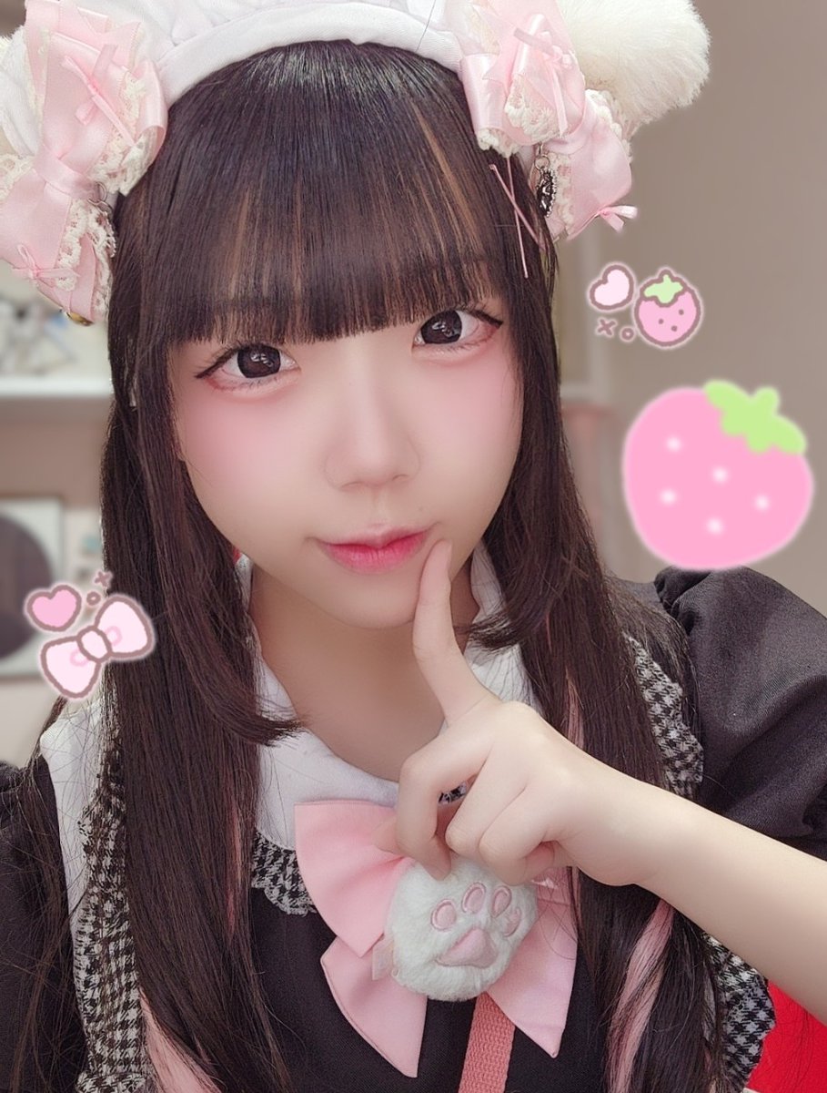 Candy__Ina's tweet photo. ちゅいんてーる！おきゅいん！🎀

 #メイドカフェ #自撮り界隈  #いいね返し https://t.co/GZzMF5YpNk
