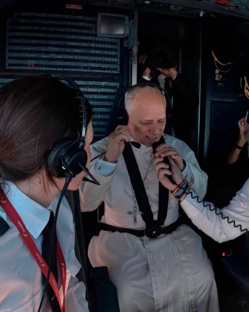 rndmcrouchjr's tweet photo. Prevost never made it to the cockpit, but Leo did 🤓 https://t.co/D6C1wloIXj