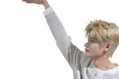sohichaan's tweet photo. forget his silly poses, but this blondehee meals so freakin handsome 😮‍💨 https://t.co/Z7obNW5nRK