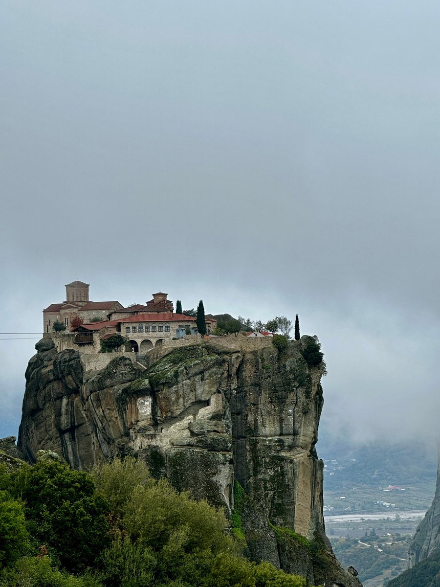 peuropae's tweet photo. Monasteries between earth and sky.

For centuries, Meteora has united faith, silence and nature.

📍 Meteora, Thessaly, Greece

#ChristianHeritage #Greece #PatrimoniumEuropae https://t.co/zqrkf91HU1