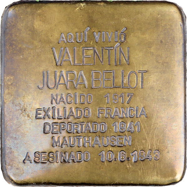 IStolpersteine's tweet photo. #OTD en 1943 fue asesinado en el campo de concentración de Mauthausen

VALENTÍN JUARA BELLOT
🔻 #deportado

Su ciudad natal, Alcalá de Henares, le recuerda con un 🟨 #Stolpersteine, instalado en la puerta de la casa en que vivió.

#RememberMauthausen https://t.co/bvtBmKmf1A