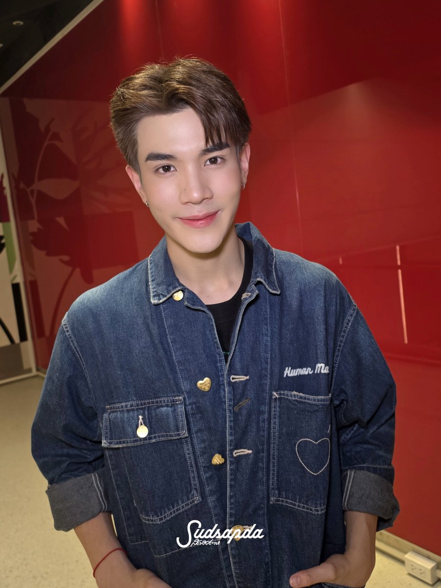 sudsapda's tweet photo. #SudTalk พาไปพูดคุยกับ "โฟร์ท-ยอร์ช" สองนักแสดงนำจาก #กฤษดาพาราไดซ์ ภาพยนตร์สยองขวัญเรื่องล่าสุด ก่อนไปเปิดประสบการณ์หลอนครั้งใหม่ในวันพรุ่งนี้ ทุกโรงภาพยนตร์!

🔗 https://t.co/CwPSR4WkO9

#Fourthnattawat #โฟร์ทณัฐวรรธน์
#YORCH #요치 https://t.co/I85rIWpawb
