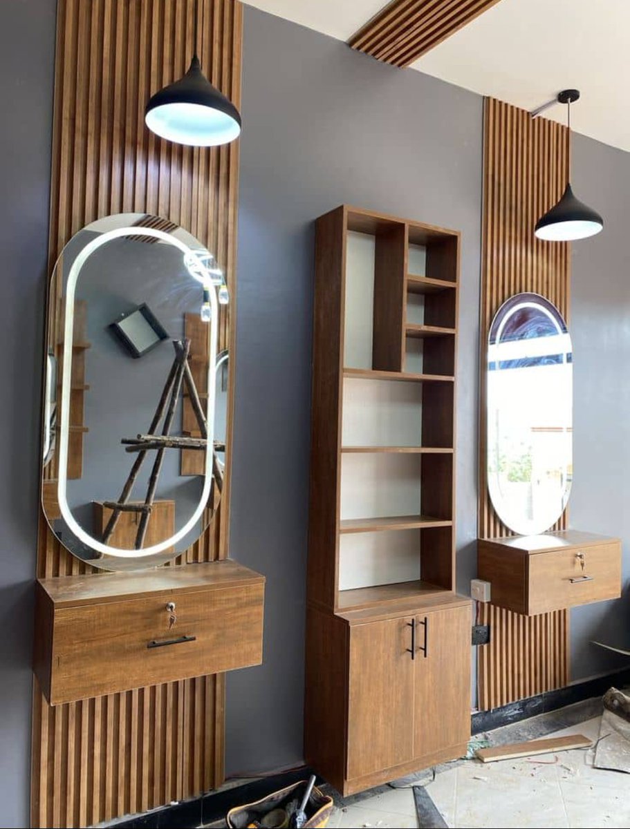 Jinja_Connect's tweet photo. I am an interior designer. I sell curtains, build and repair gypsum ceilings and walls.
+256703981141 https://t.co/CgMpcAC4ku