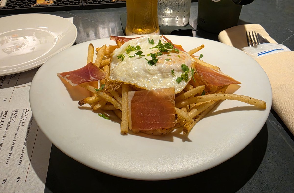 subbyhi's tweet photo. Spanish fries, octopus gallery, and frozen turron 

時々食べたくなるのよ… https://t.co/bT8aQpJe5T