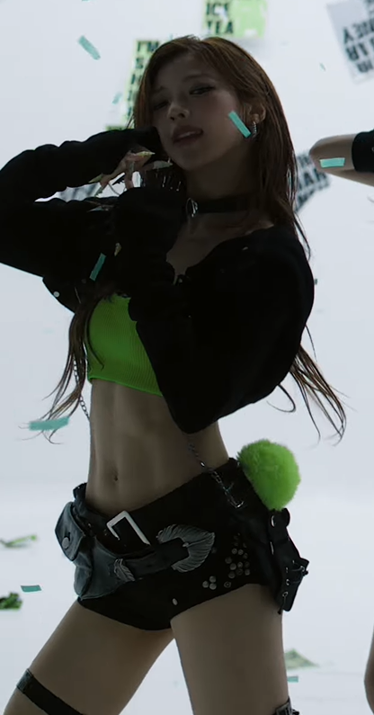 piscesruka's tweet photo. DAMN GIRL https://t.co/c5jH0E30tu