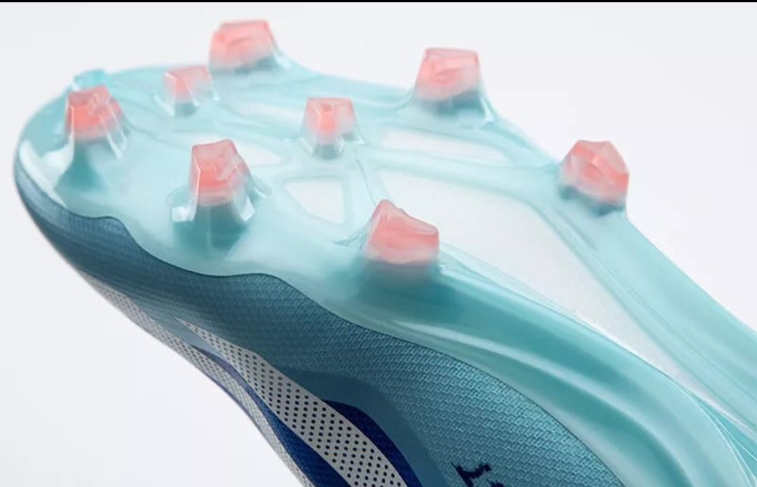 _Mesh_Eleven's tweet photo. Adidas X Crazyfast
Available!!!!!
Get yourself a pair right now🙏
Redefine the limits of speed with the Adidas X Crazyfast.
Engineered for pure, unadulterated pace✅
Ultra-lightweight aeropacity speed skin
#Headboy Super Eagles https://t.co/64NueN3qng